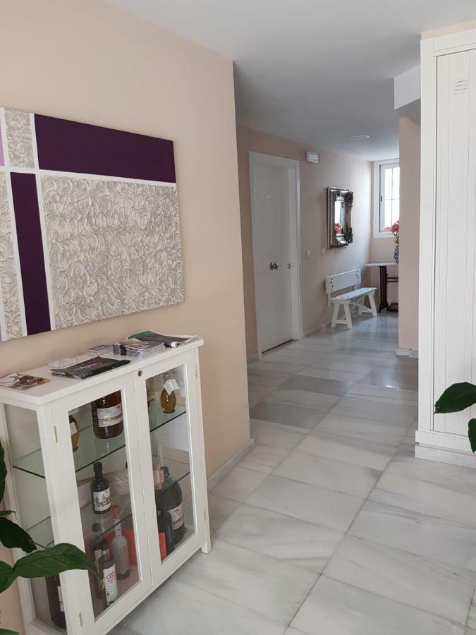 Apartamentos Hela Arjona エクステリア 写真
