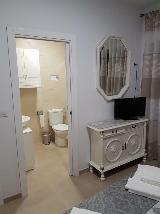 Apartamentos Hela Arjona エクステリア 写真